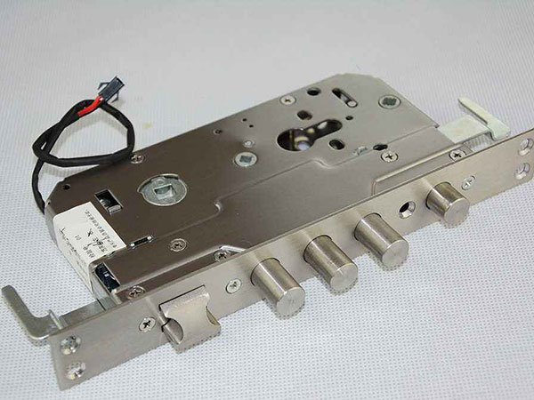 石嘴山市24小时上门开锁公司