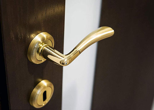 石嘴山市24小时上门开锁公司