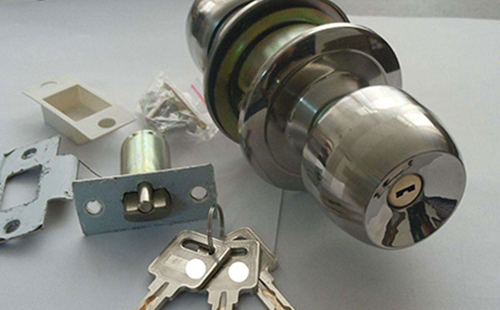 石嘴山市24小时上门开锁公司