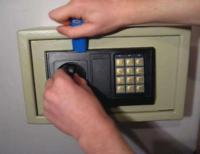 石嘴山市24小时上门开锁公司