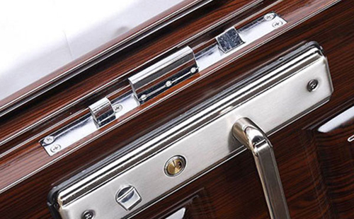 石嘴山市24小时上门开锁公司